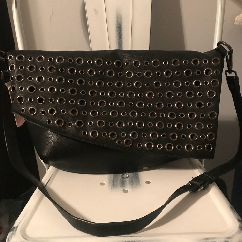 NWT Convertible Chinese Laundry purse.